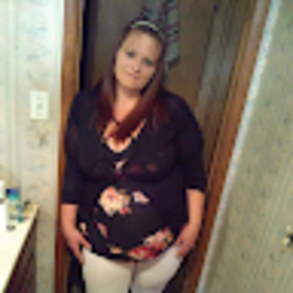 Profile Picture of Danielle Blevins (@dblevins507) on Poshmark