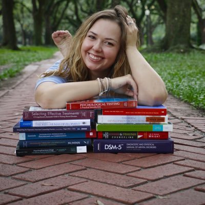 Profile Picture of Alexis Patel (@mrs_apclassroom) on Twitter