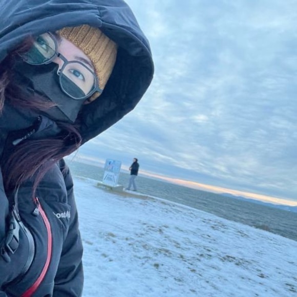 Profile Picture of Hana Hana (@hanahana2022) on Poshmark