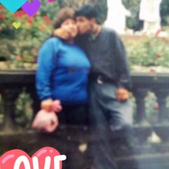 Profile Picture of Carlos Arrieta (@carlosarriet769) on Poshmark