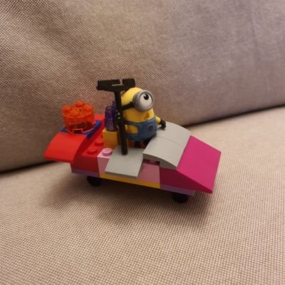 Profile Picture of RichardFeynman (@MaxPlank) on Twitter