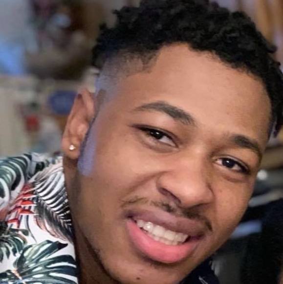 Profile Picture of Jean edris Bernadel (@jbernadel) on Poshmark