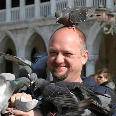 Profile Picture of Tom McMurtry (@tommcmutry) on Twitter