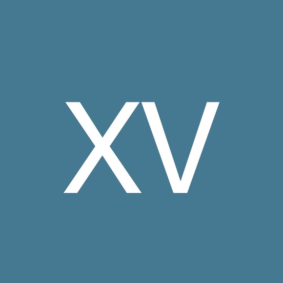 Profile Picture of Xenia Vasquez (@xeniavasquez22) on Poshmark