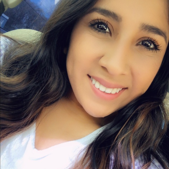 Profile Picture of Alex Borjas (@alex_borjas) on Poshmark
