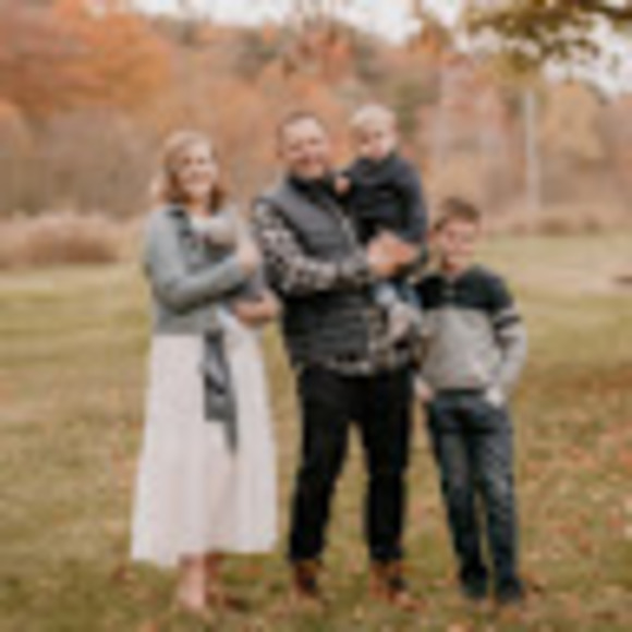 Katie Drida - Poshmark Profile Picture of Katie Drida (@katiedrida) on Poshmark