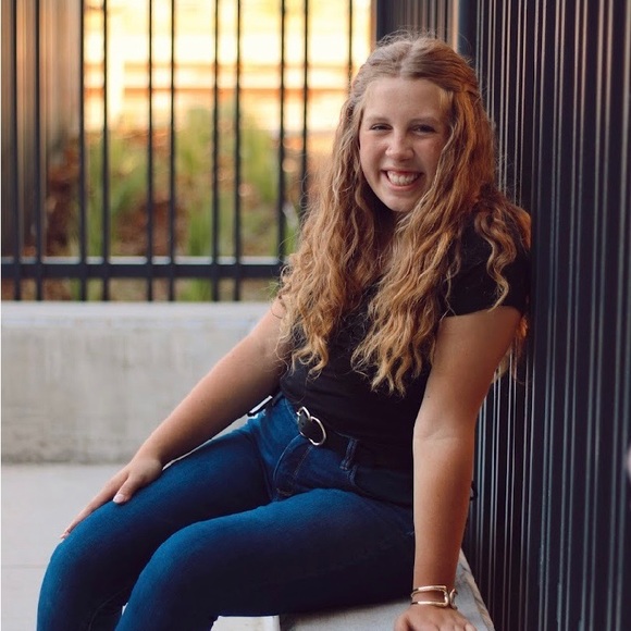 Profile Picture of Cady Bogdan (@cadybogdan) on Poshmark