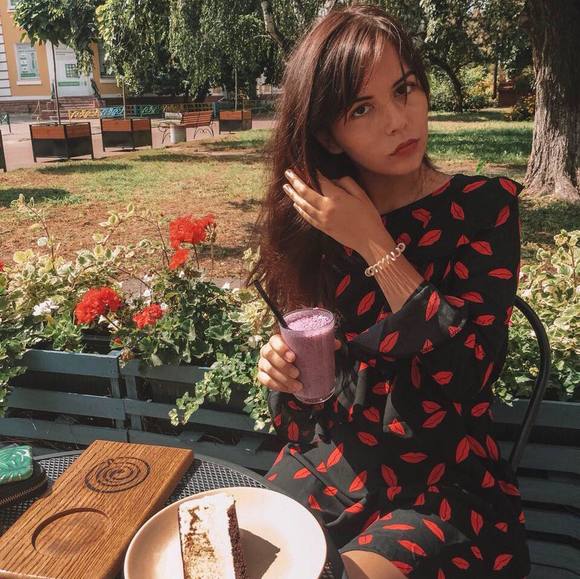 Profile Picture of Sasha Volovnyk (@sashavolovnyk) on Poshmark