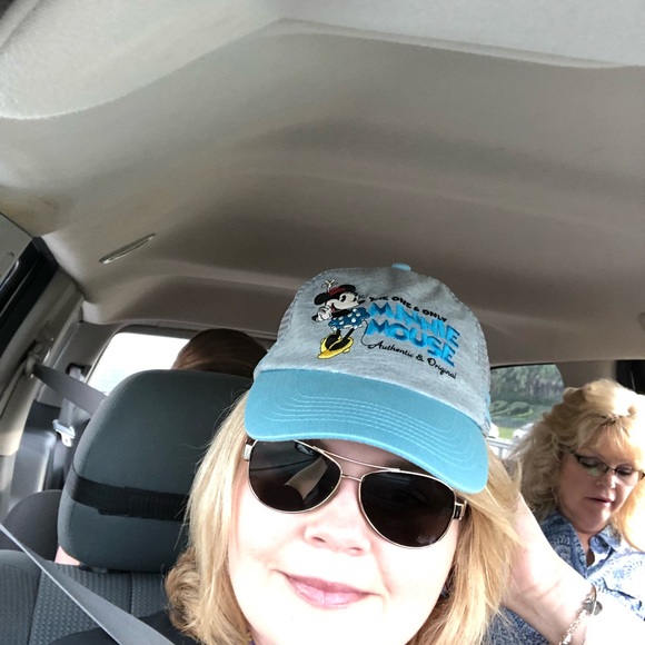 Profile Picture of Alana Wakelyn (@alanawakelyn) on Poshmark