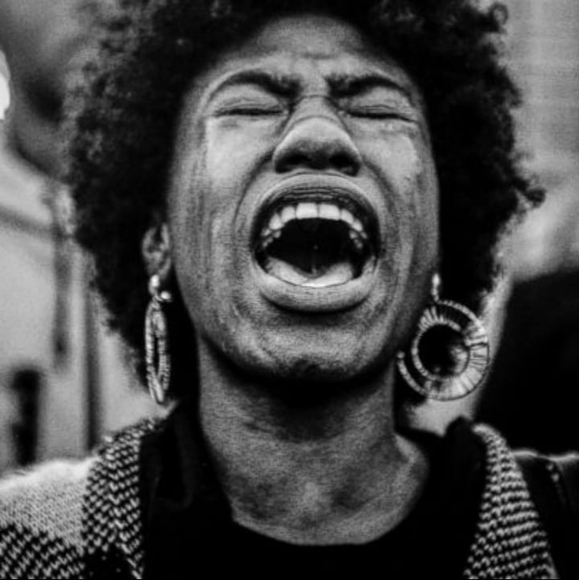 Profile Picture of Cassandra Aikens (@caikens9133) on Poshmark