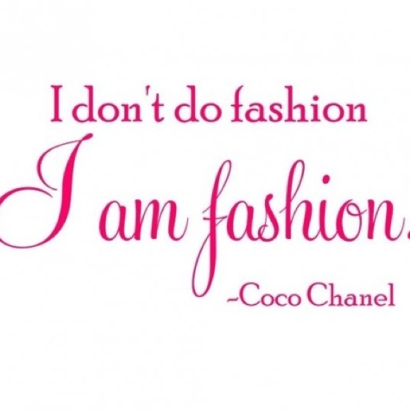 Profile Picture of Kylee Payton (@kyleeskloset) on Poshmark