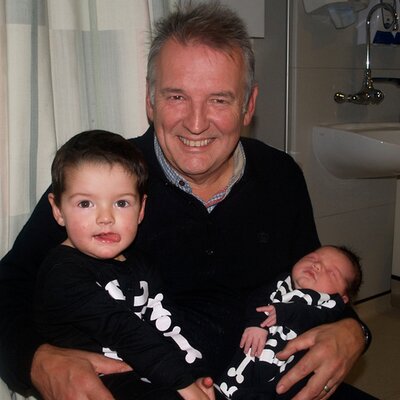 Profile Picture of Steve MarshallHilton (@stevemh50) on Twitter