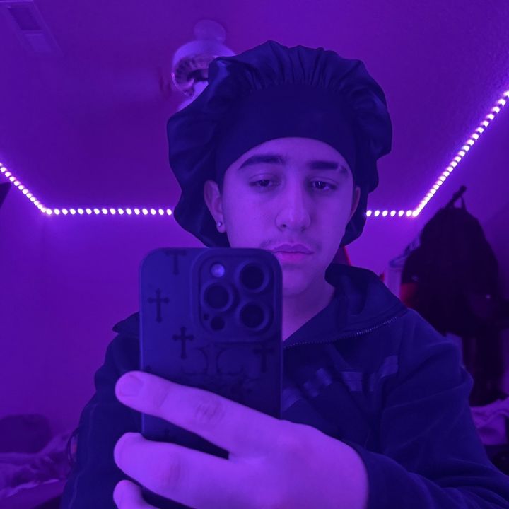 Profile Picture of ian (@ian_is.h1m) on Tiktok