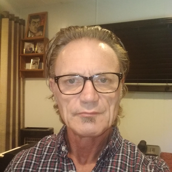 Profile Picture of David Gentry (@dgentrynlbca) on Poshmark