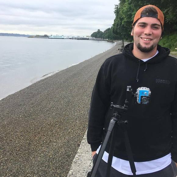 Profile Picture of Michael Lamotte (@michaellamotte) on Poshmark