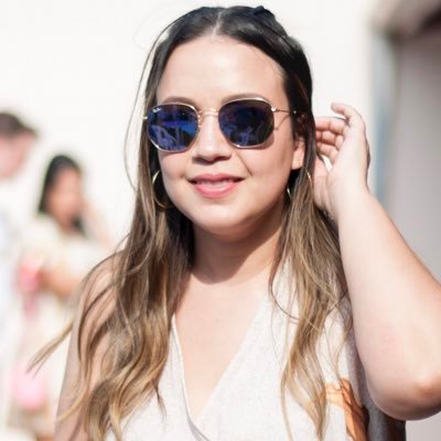 Profile Picture of Carol Costa (@__cahcastro) on Twitter