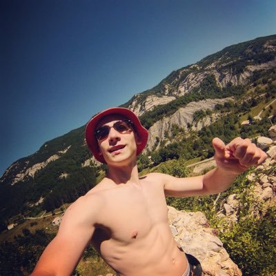 Profile Picture of Alex_Schaal (@alexand01255625) on Twitter