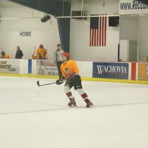 Profile Picture of Aaron Hale (@stefanhale) on Myspace