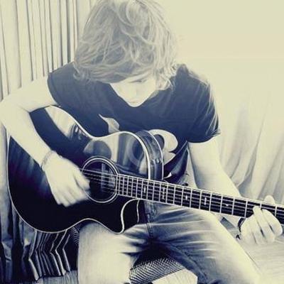 Profile Picture of Theresa Branch (@lumberingxen13) on Twitter