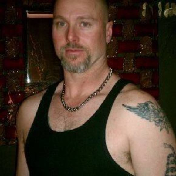 Profile Picture of Michael Dow (@mldowjr08) on Poshmark