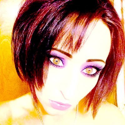 Profile Picture of Tara Thacker (@RaRaRecklesss) on Twitter