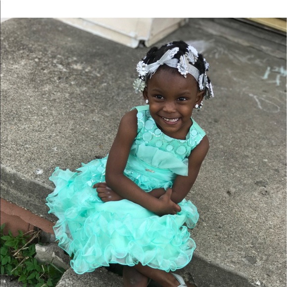 Profile Picture of Precious Curry (@jasmineroslyn) on Poshmark