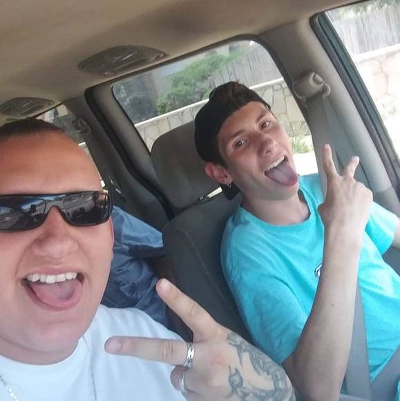 Thomas Chavez - Poshmark Profile Picture of Thomas Chavez (@thomaschavez220) on Poshmark