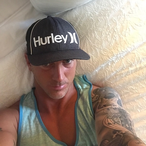 Profile Picture of Mark Smith (@fivefinger) on Poshmark