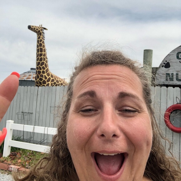 Profile Picture of Tracie Mcclure (@traciemcclurr) on Poshmark
