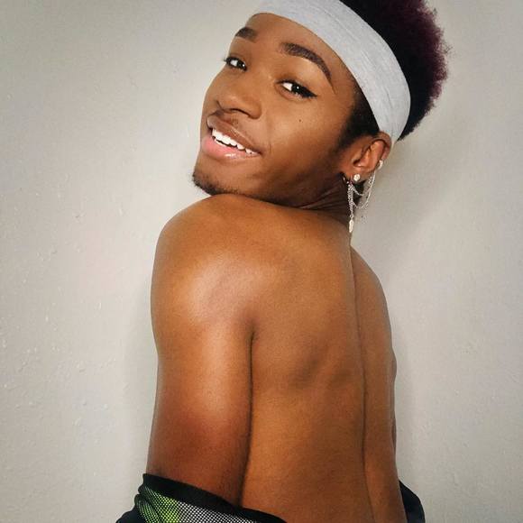 Profile Picture of Jãyyë Jãyyë (@jayye17) on Poshmark