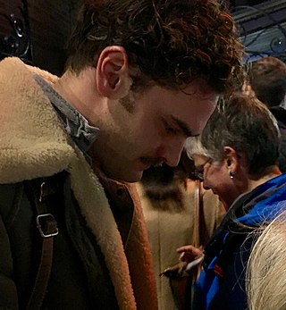 Profile Picture of Tom Bateman (actor)on Wikipedia