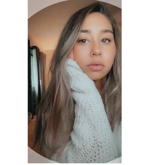 Profile Picture of Brianna Wise (@briannamazucaxo) on Poshmark