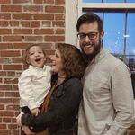 Profile Picture of Tracy & Joe Augustine (@thebussalo) on Instagram