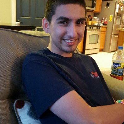 Profile Picture of Joshua Loya (@JIloya) on Twitter