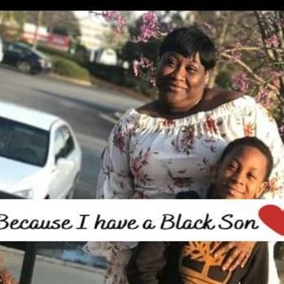 Profile Picture of Marlo Thomas (@marlo_thomas) on Poshmark