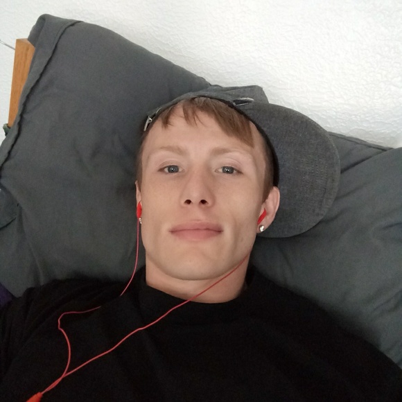 Profile Picture of Josh Coffman (@coffman9789) on Poshmark