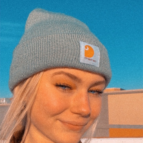 Profile Picture of Ami Stewart (@amistewy1130) on Poshmark