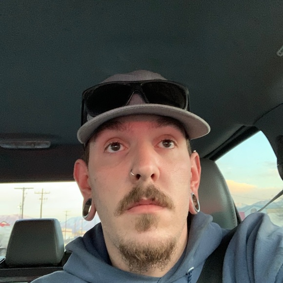 Profile Picture of Nicholas Tanner (@nicholastanner) on Poshmark