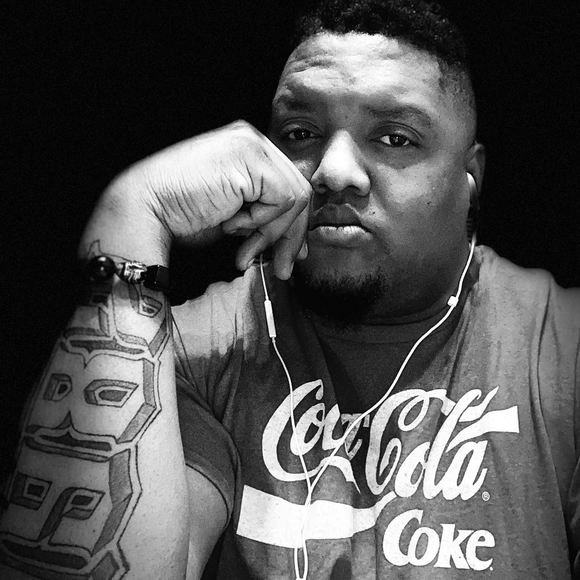 Profile Picture of Richard Burdine (@richardburdine) on Poshmark