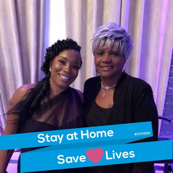 Profile Picture of Joyce Gray (@sparkey47) on Poshmark