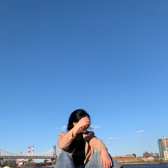 Profile Picture of Nitch S (@nitchamons) on Poshmark