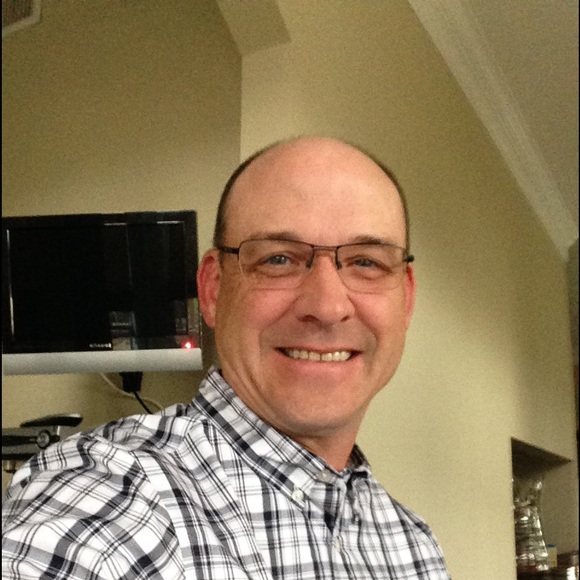 Profile Picture of Steven Curry (@smcurry64) on Poshmark