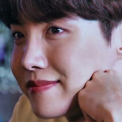 Profile Picture of ~jung Hoesok~⁷ (@preciouskim_tae) on Twitter