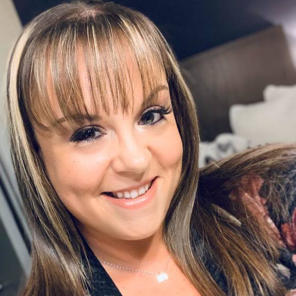 Shannon Reisenauer - Poshmark Profile Picture of Shannon Reisenauer (@firegurl1219) on Poshmark