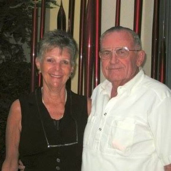 Profile Picture of Nadine Caflisch (@squierwire) on Poshmark