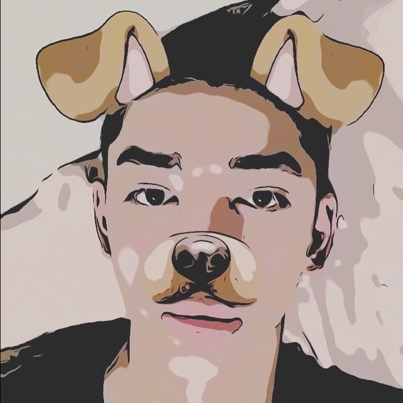 Profile Picture of Htoo Htoo (@nanopulse461) on Poshmark