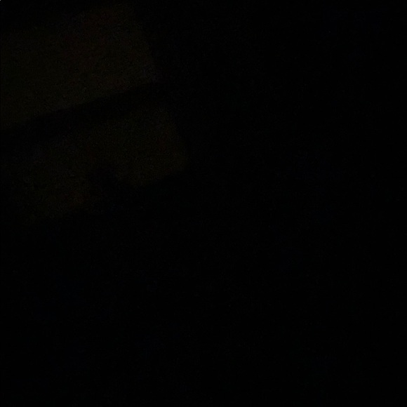 Profile Picture of Gaby Bermeo (@gabyb_43) on Poshmark