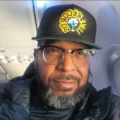 Profile Picture of Luther Luke Campbell (@unclelukereal1) on Twitter