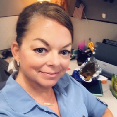 Profile Picture of Karen Powell (@RocPaula) on Twitter