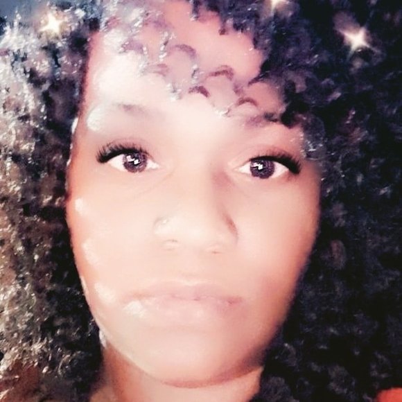 Profile Picture of Jade Seastrunk (@mzjade1) on Poshmark